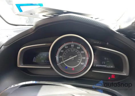 2015 Mazda Mazda3 I Touring z USA, uszkodzony, nr VIN JM1BM1V70F1267862